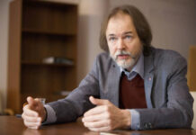Худрук Антон Яковлев: Театру Гоголя надо уйти от зацикленности на себе
