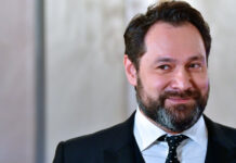 Фонд Абдразакова: Артист активно репетирует «Бориса Годунова»