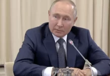 Путин заявил, что в интернете из-за изобилия обмана и лжи ничему нельзя доверять