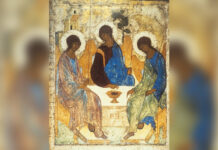 «Сияет в прекрасной витрине». Икона Андрея Рублева «Троица» вернулась в Третьяковскую галерею