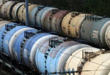 Эксперт оценил последствия двух потолков на российские нефтепродукты