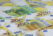 МВФ улучшил прогноз по ВВП для России и ухудшил для США