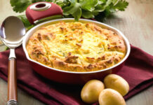 Недорого и вкусно: простой и быстрый картофельный пирог