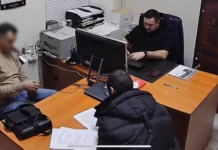 Суд арестовал мужчину, зарезавшего соседа по коммуналке во время конфликта в центре Москвы