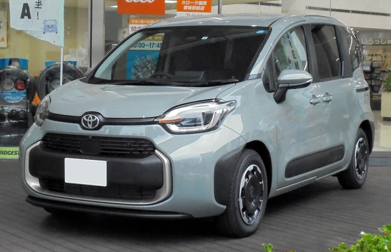 В Россию поставляют микровэн Toyota Sienta и просят за него, как за LADA Granta — одно из самых выгодных предложений | ichip.ru