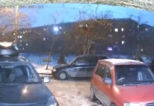 Жители Красноярского края сняли на видео падение крупного горящего метеорита