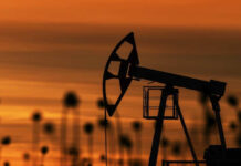 ЕС вывел из-под санкций два вида российских нефтепродуктов