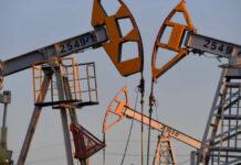 Комитет ОПЕК+ рекомендовал не менять квоты на добычу нефти