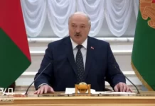Лукашенко заявил, что Запад зацепился за Украину, чтобы подмять Россию