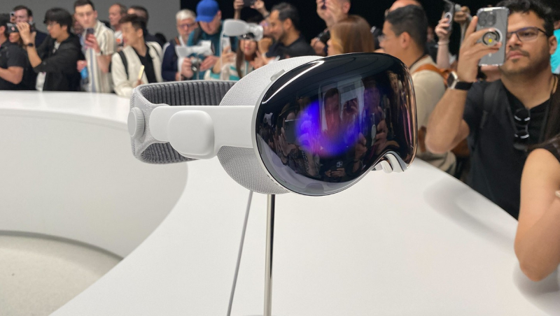 Опубликованы «живые» фото AR-гарнитуры Apple Vision Pro — стильные, модные очки за 280 000 рублей | ichip.ru