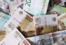 Минтруд опубликовал проект об увеличении МРОТ до 19 242 рублей