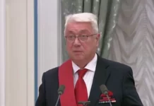 Винокур пошутил на церемонии награждения в Кремле