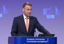 ЕК не стала комментировать поставки Киеву снарядов с обедненным ураном