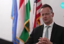 ЕС призывал Венгрию не видеться с коллегами из России в ООН, заявил Сийярто