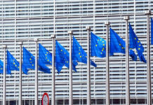Bloomberg: ЕС готовится начать работу над новыми санкциями против РФ