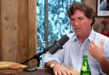 «Заставила ненавидеть». Такер Карлсон неожиданно высказался о Москве