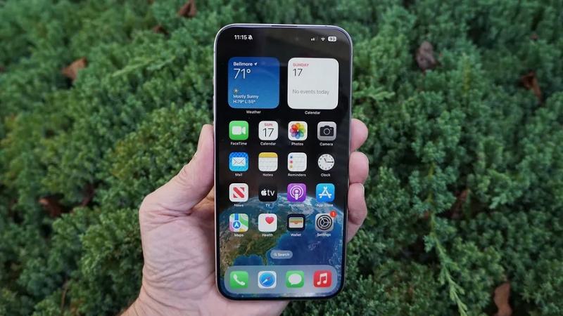 Эксперты TechRadar назвали топовый Samsung Galaxy S24 Ultra лучшим смартфоном в мире на весну 2024 | ichip.ru