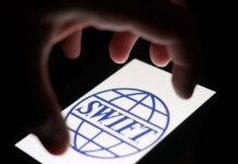 Путин: БРИКС не создает никаких альтернатив SWIFT