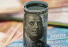 Курс доллара взлетел на рынке Forex до 112 рублей