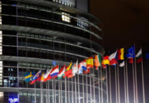 Во Франции предупредили о жестком ответе ЕС на повышенные пошлины со стороны США