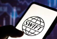Евросоюз отключил от SWIFT 13 банков из России