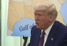 Трамп заявил, что Украина получит место за столом переговоров о мире