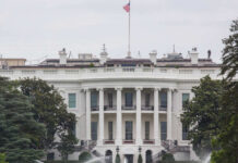 США ведут переговоры по пошлинам с 130 странами