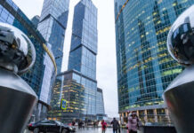 Желавшие покинуть Россию западные компании приостановили свои планы
