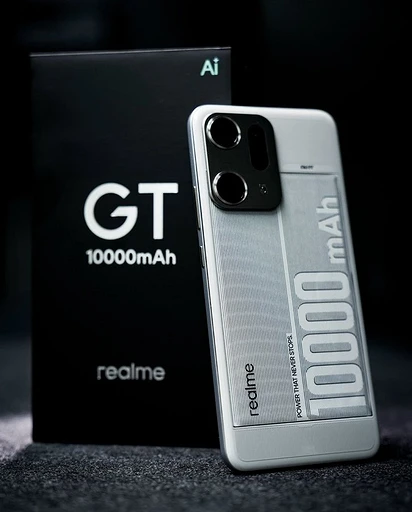 realme уже создала смартфон GT с батареей на 10 000 мА*ч &mdash; и это не &laquo;кирпич&raquo; | ichip.ru