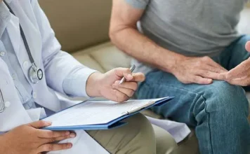 Нарколог на дом в Красноярске: в каких ситуациях домашняя медицинская помощь становится оптимальным решением
