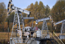 Силуанов: у Минфина есть денежная нычка на случай падения цен на нефть