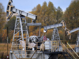 Силуанов: у Минфина есть денежная нычка на случай падения цен на нефть
