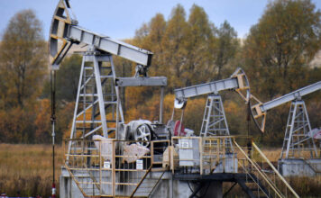 Силуанов: у Минфина есть денежная нычка на случай падения цен на нефть