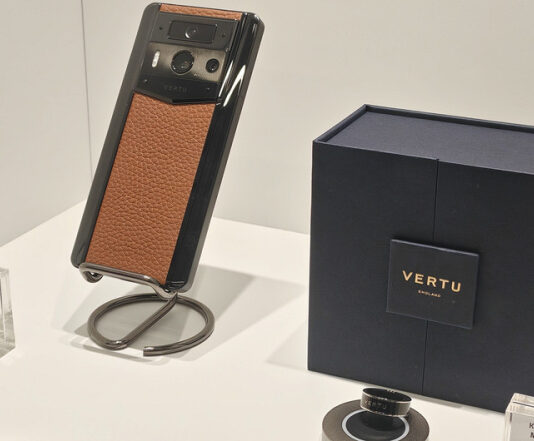 В сети restore: появились корнеры Vertu — легендарные смартфоны от полумиллиона рублей | ichip.ru