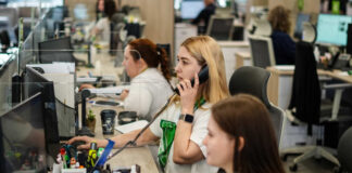 За пять лет безработица в России уменьшилась в два раза